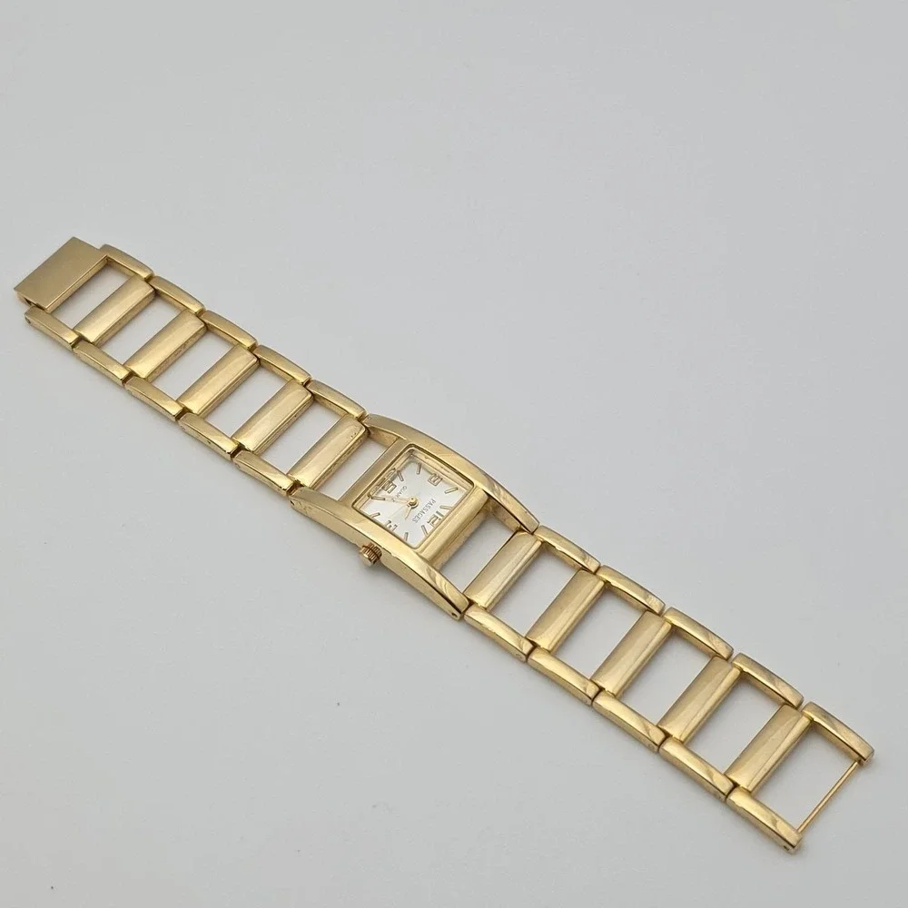 Vintage PASSAGES Ladies Watch Gold Plated Bracelet New Battery 7